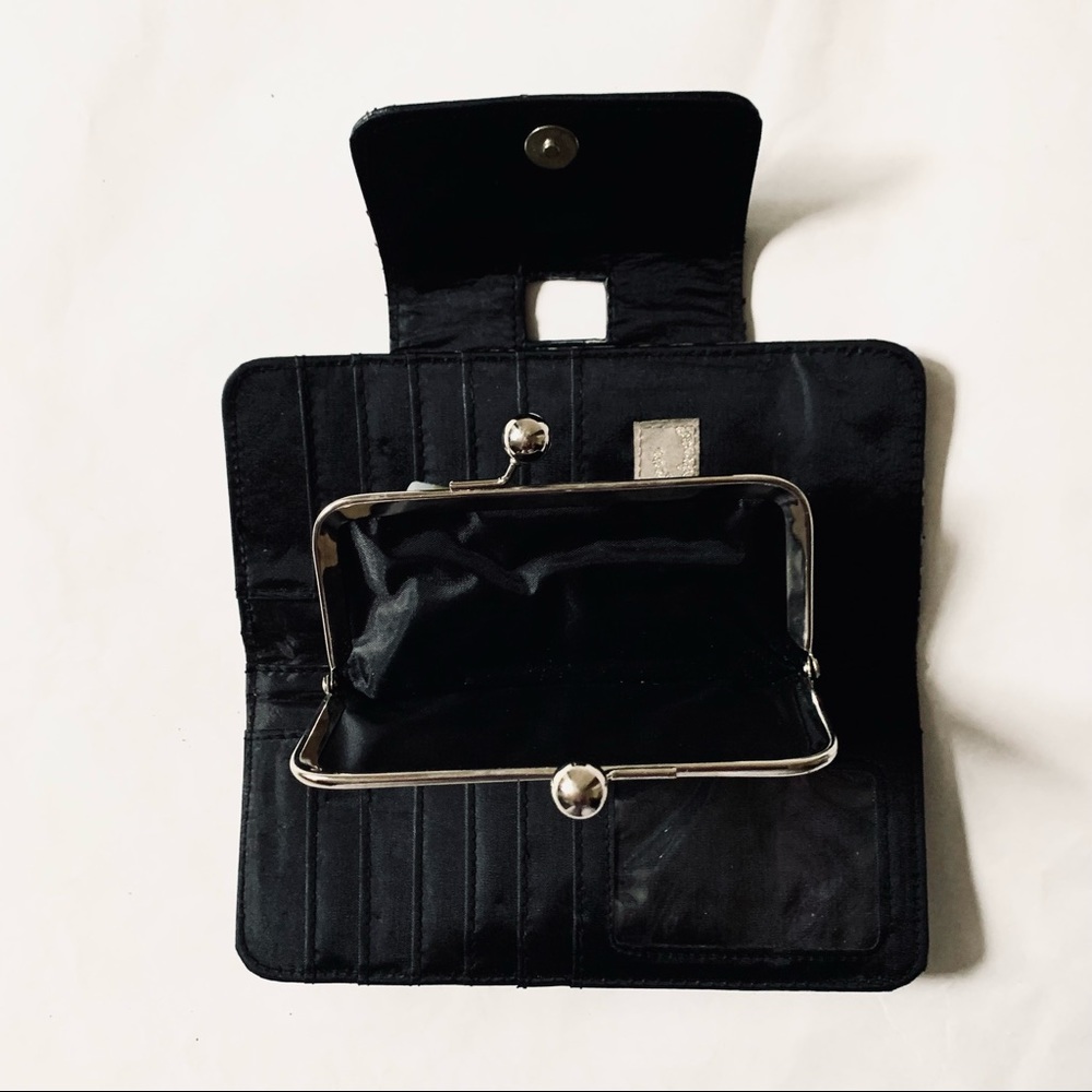 Black and silver Wallet - Picture 4 of 8